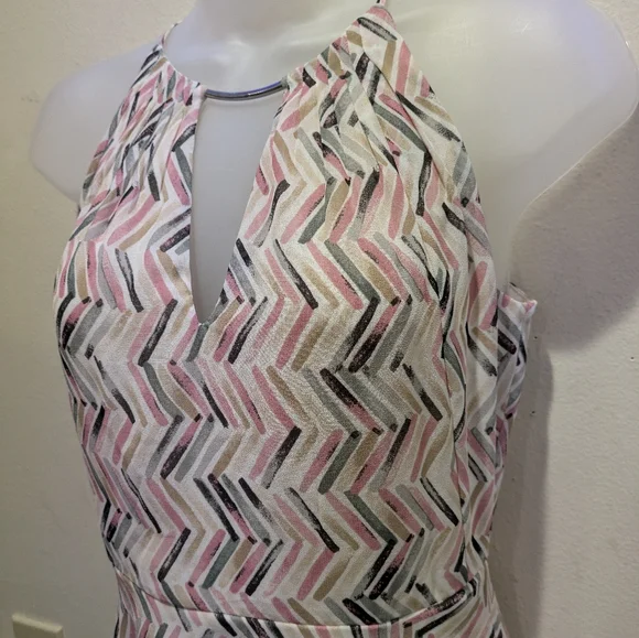 White House Black Market Chevron Maxi Dress in Pink, Blue, and White Size 2p - Picture 6 of 10